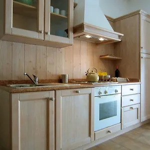 https://casa-garda.hotelinveneto.com